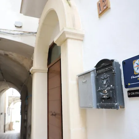 Lägenhet Piazzetta Petrone + Parking *